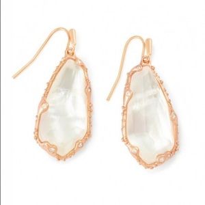 Kendra Scott Zena Earrings rose gold ivory pearl